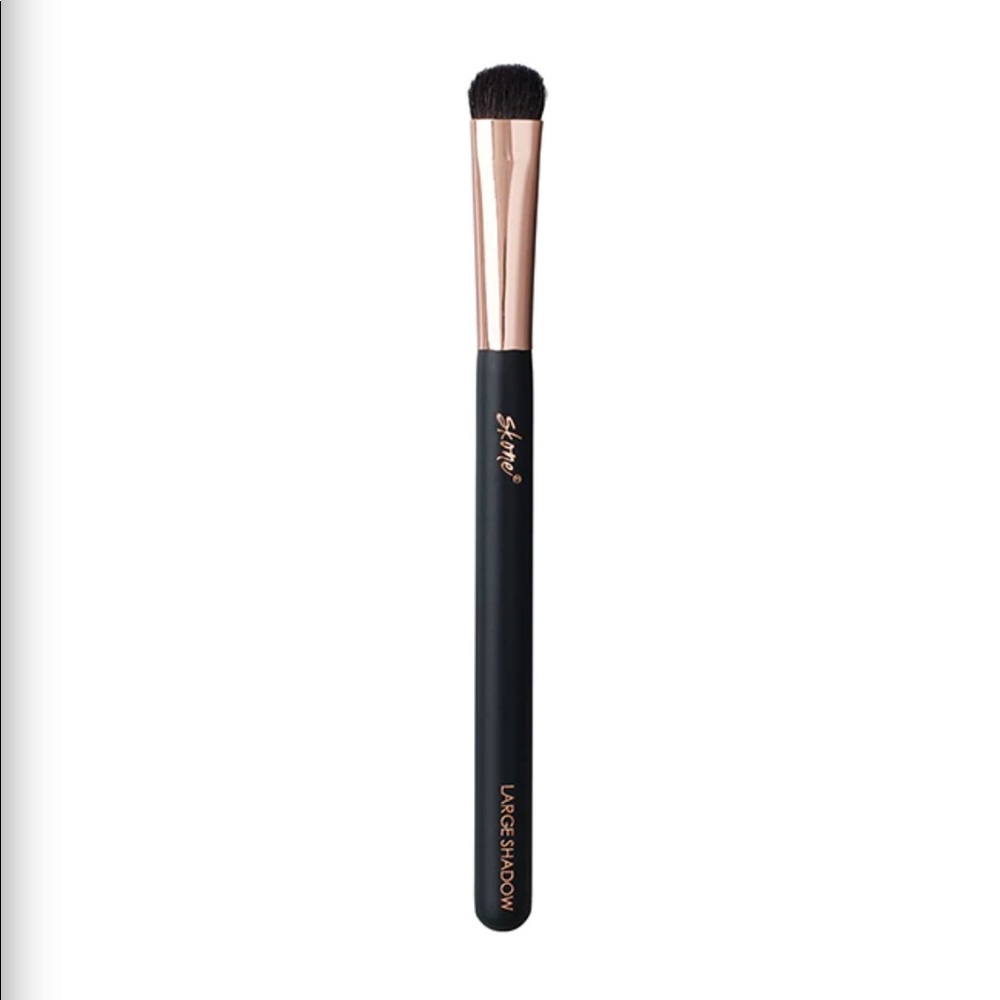 Skone Cosmetics Large Eye Shadow Brush